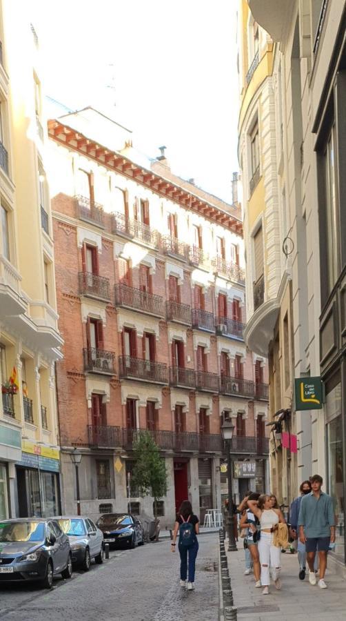 Gran Via. Salud. Puerta Del Sol. Callao. Madryt Zewnętrze zdjęcie