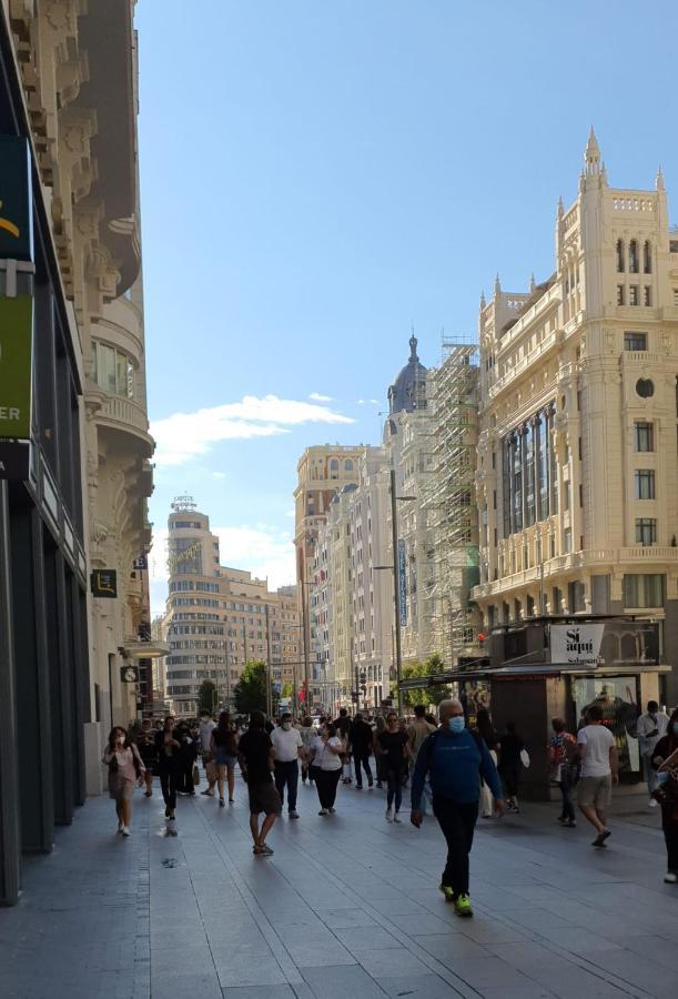 Gran Via. Salud. Puerta Del Sol. Callao. Madryt Zewnętrze zdjęcie