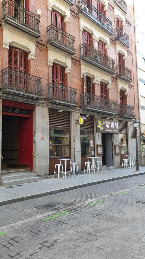Gran Via. Salud. Puerta Del Sol. Callao. Madryt Zewnętrze zdjęcie